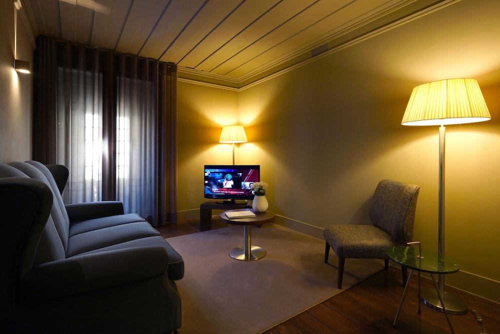 Da Oliveira Hotel 4*